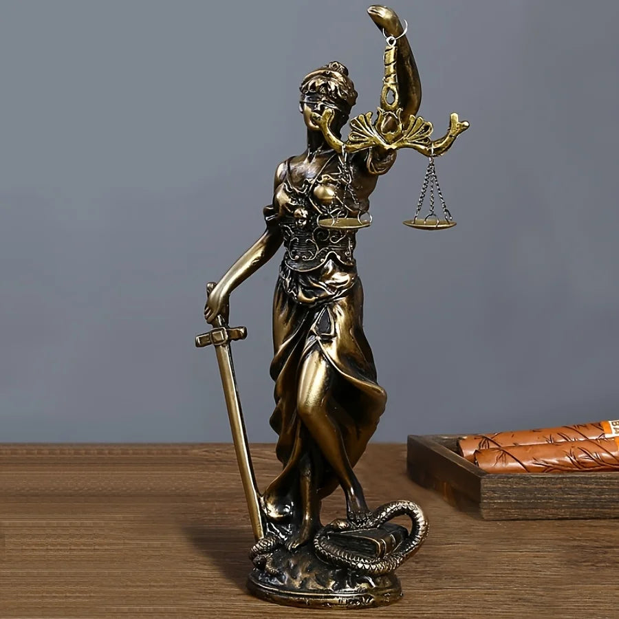 1 piece of resin imitation copper goddess of justice ornaments, retro home decoration desk ornaments European style creative liv