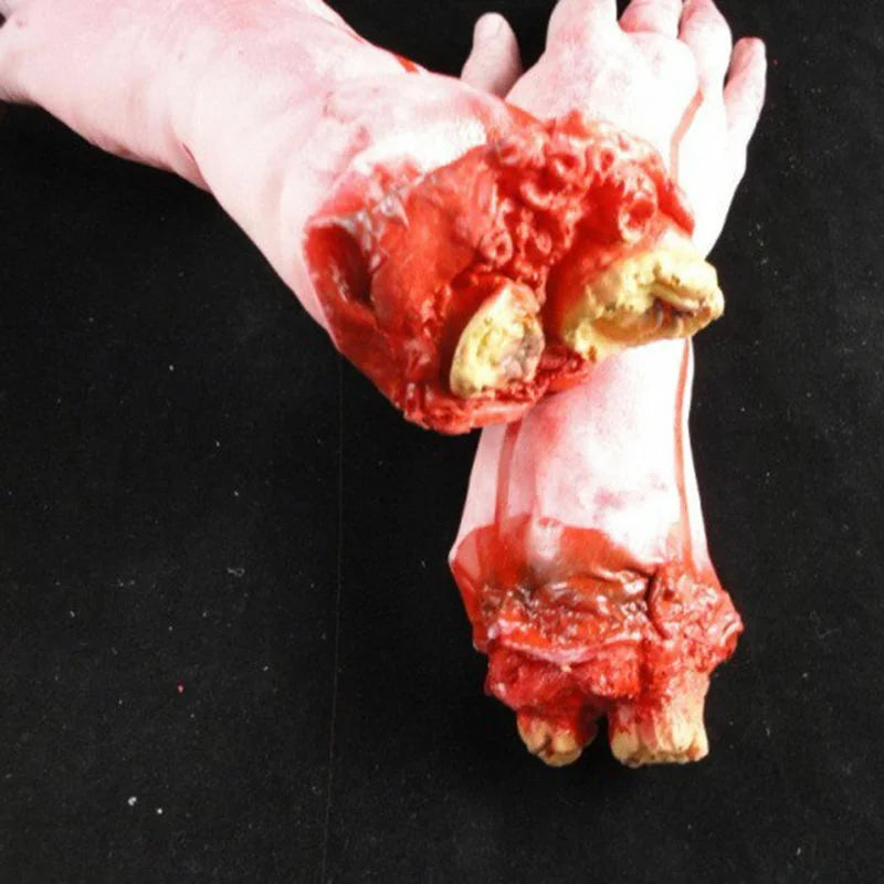 1/2PCS Bloody Fake Broken Severed Human Hands Arm Scary Cut Off Bloody Hand Life Size Halloween Prop Haunted Party Decoration